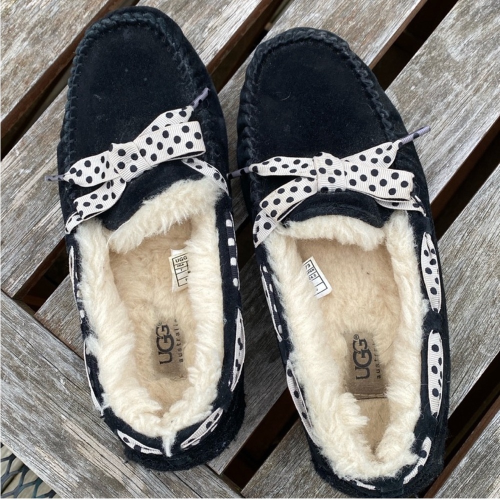 UGG Women's Black Slippers with Polka Dot Bow. Size 7